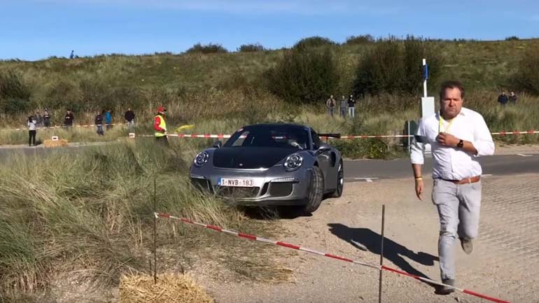 Πέρασε την GT3 RS για Cayenne!